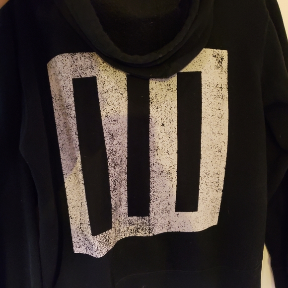 Paramore zip up hoodie - Picture 3 of 3